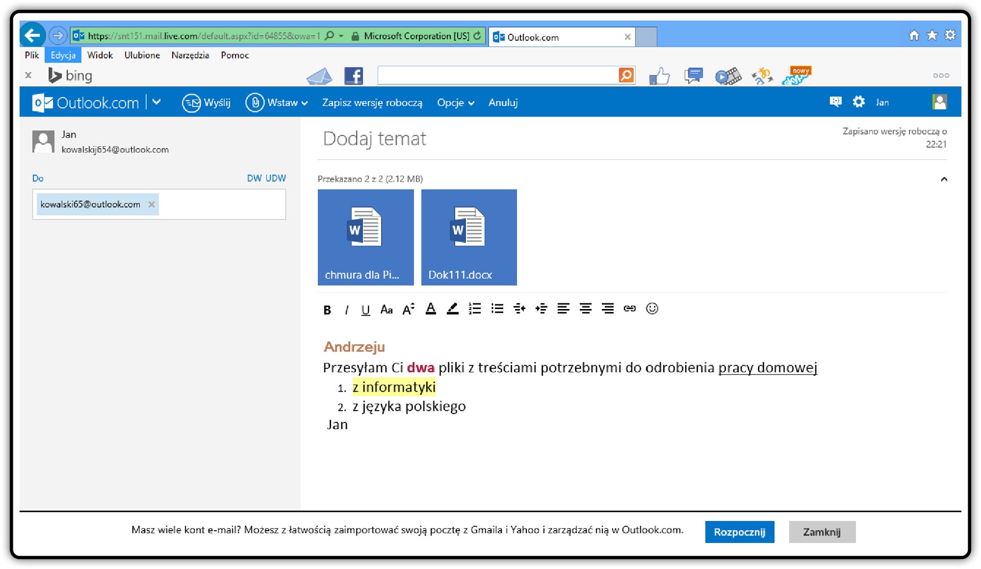 Zrzut okna wiadomości poczty Outlook.com z widocznymi załącznikami