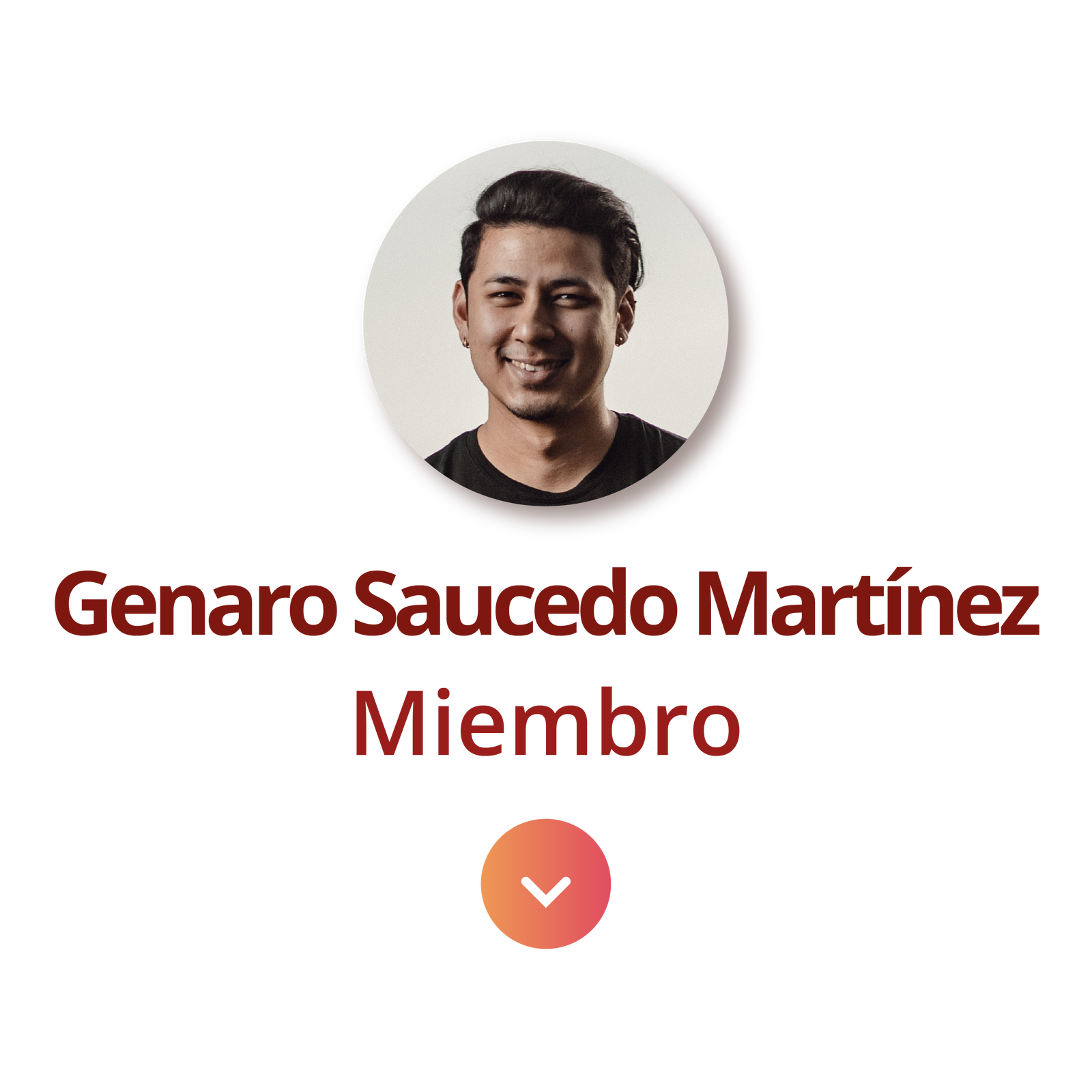 Na zdjęciu widoczny jest mężczyzna, podpisany jako Genaro Saucedo Martinez. Ma ciemne włosy, uśmiecha się.