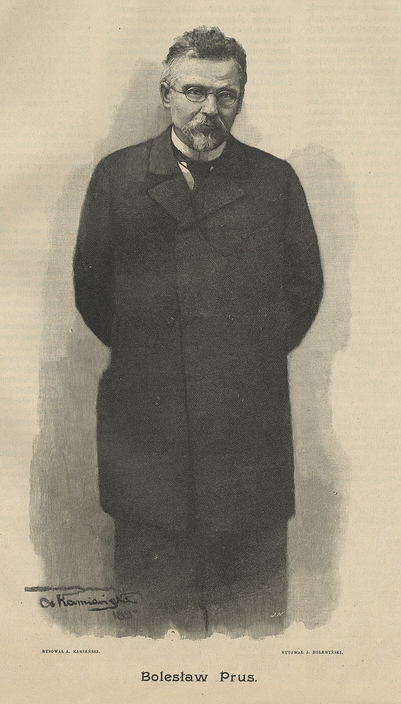 Obraz przedstawia portret dojrzałego mężczyzny. Postać ukazuje w całości pociągłą twarz. Mężczyzna stoi. Jest zaprezentowany od kolan w górę. Jego włosy są krótkie, falujące, zaczesane ku górze. Mężczyzna ma niewielką brodę hiszpankę i wąsy. Nosi okulary w drucianej oprawce. Ubrany jest w garnitur, koszulę i krawat. Ręce zakłada na plecy.