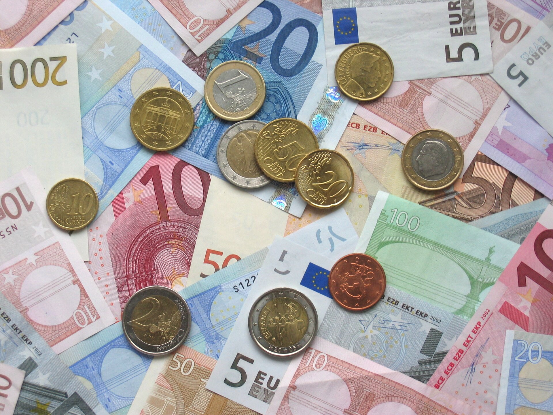 Waluta Euro Źródło: Avij, Waluta Euro, licencja: CC 0.