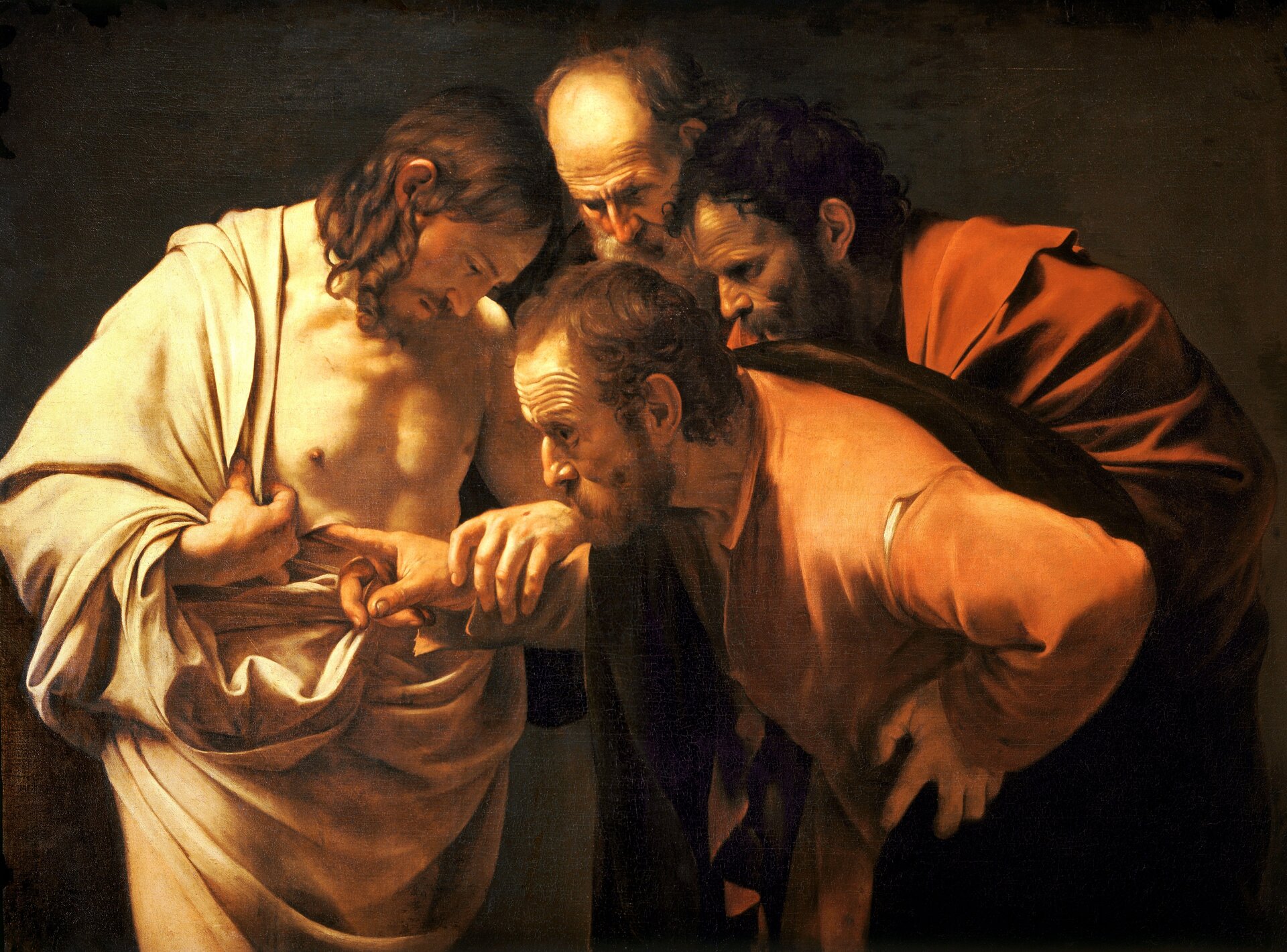 Ilustracja przedstawia obraz Caravaggia „Niewierny Tomasz”. Ukazuje apostoła wkładającego palec do rany Jezusa. Obok dwóch mężczyzn się im przygląda.