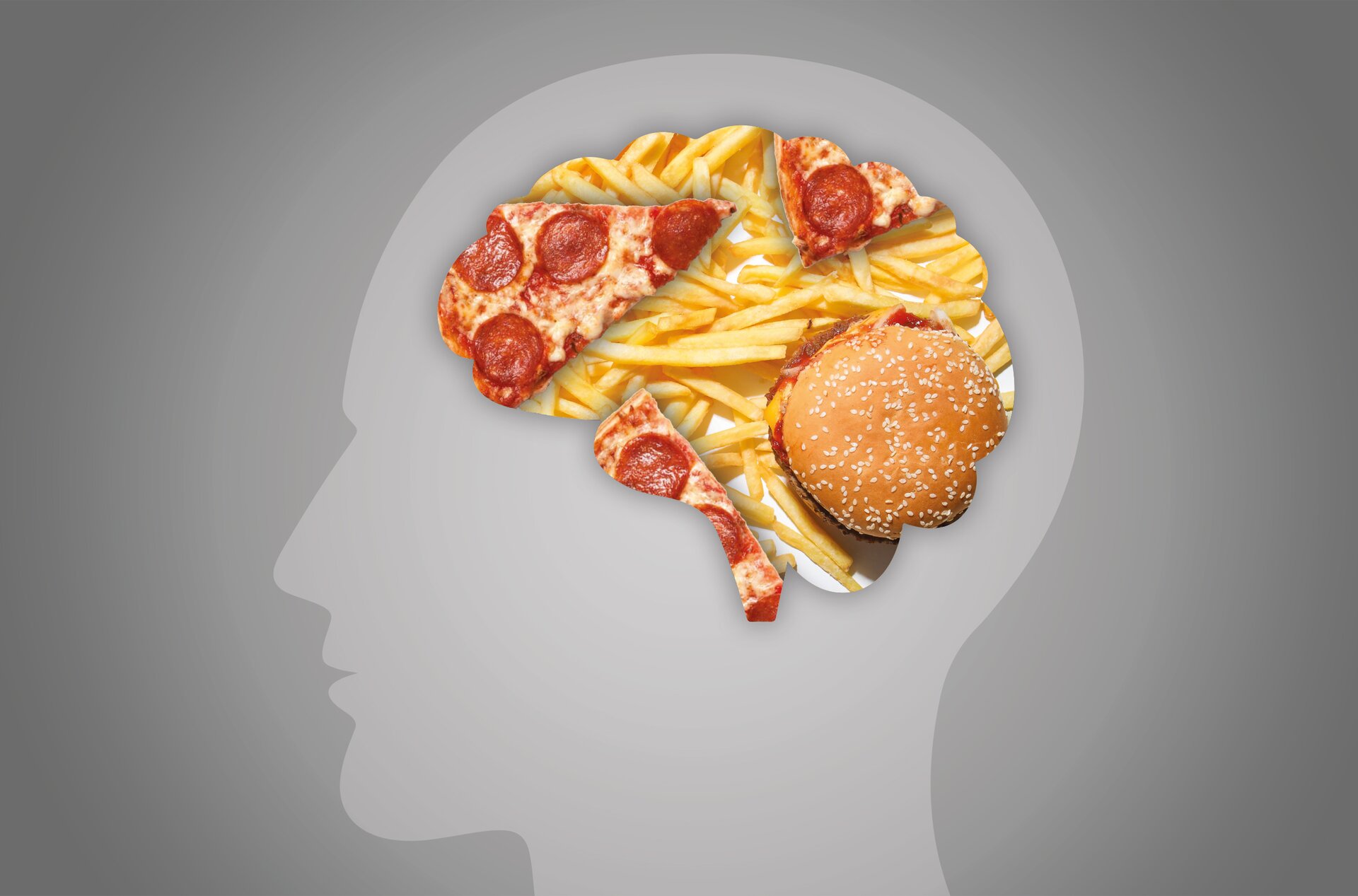 Ilustracja przedstawia kontur ludzkiej głowy z lewego profilu, wypełniony jasnoszarym kolorem, umieszczony na ciemnoszarym tle. W obszarze mózgu znajdują się frytki, kawałki pizzy oraz hamburger.