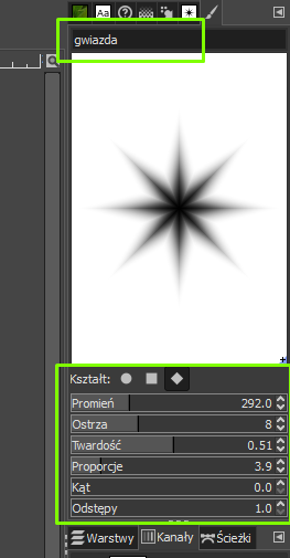 Ilustracja przedstawia okno pędzli. Wybrano gwiazdę. Nazwę: gwiazda otoczono zieloną ramką. Na tle białego prostokąta na środku jest kształt czarnej gwiazdy o ośmiu ramionach. Poniżej są opcje: kształt, promień, ostrza, twardość, proporcje, kąt, odstępy. Otoczono je zieloną ramką. Poniżej są opcje: warstwy, kanały, ścieżki. 
