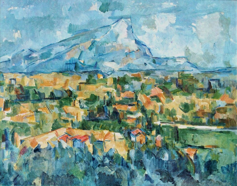 Ilustracja o kształcie poziomego prostokąta przedstawia obraz Paula Cézanne „Góra Sainte‑Victoire”. Ukazuje widok na górę zlewającą  się z błękitnym niebem. Pierwszy plan tworzy pejzaż z zabudowaniami. U dołu szerokimi pociągnięciami pędzla, z widoczną fakturą znajduje się pas drzew, dalej taką samą techniką budynki z zielenią. Obraz, dzięki zastosowaniu takiej techniki traci na wyrazistości i skłania się ku abstrakcyjnemu obrazowaniu rzeczywistości. 