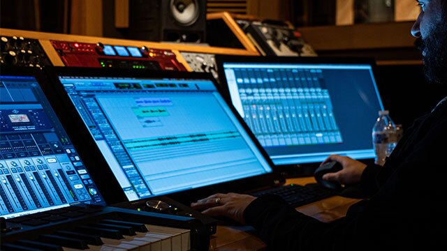 Otwieranie okna edytora pianolowego (Piano roll)