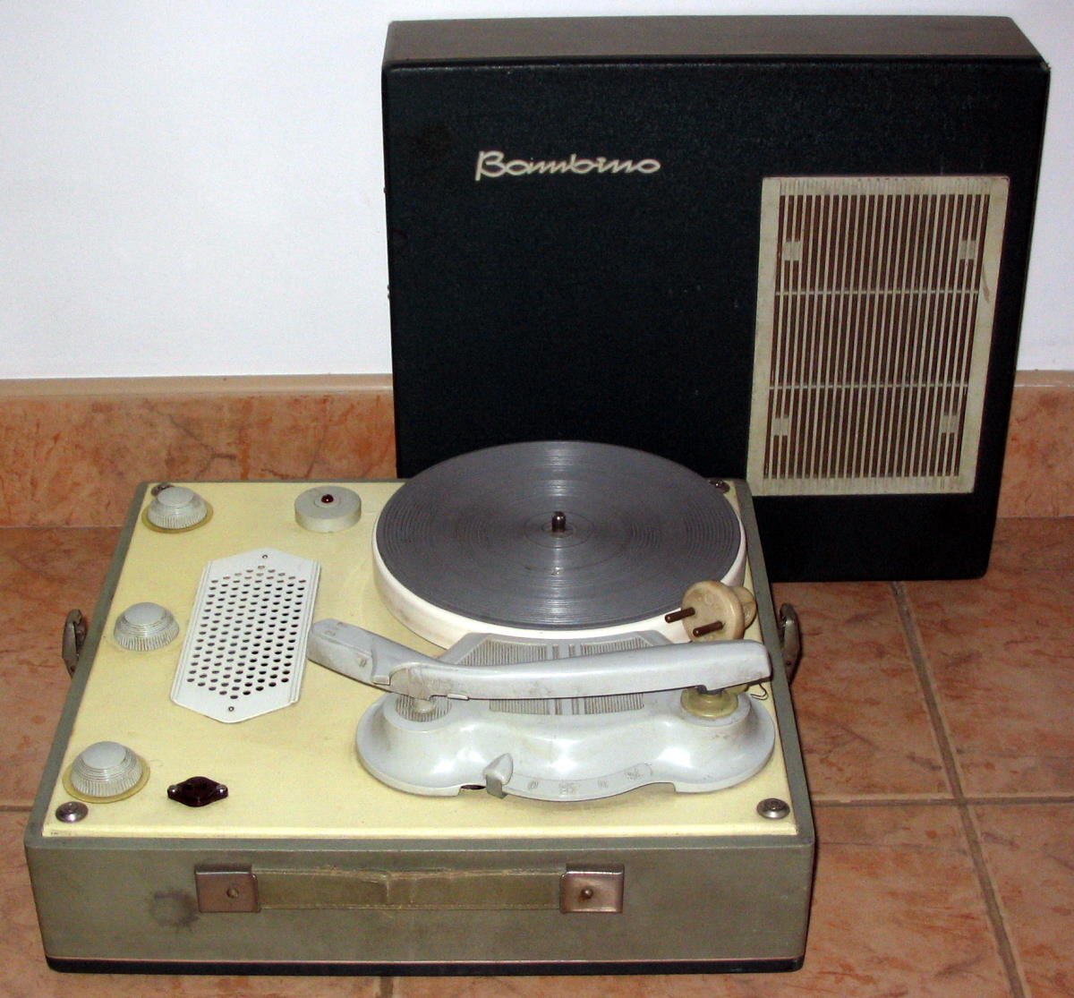 Zdjęcie przedstawia adapter Bambino.