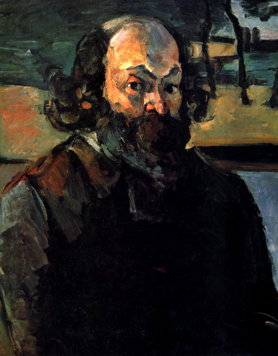 Ilustracja przedstawia „Autoportret” Paula Cézanne’a na tle pejzażu. Mężczyzna jest łysawy, ma długą brodę. Ubrany jest w brązową kamizelkę oraz ciemną koszulę. Jego brwi są uniesione, a wzrok skierowany w stronę widza. W tle widoczna jest rzeka i polana porośnięta drzewami. Na dalszym planie znajdują się  budynki.