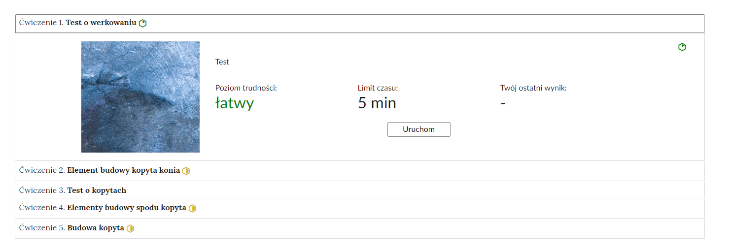 Grafika przedstawia fragment harmonii z pięcioma ćwiczeniami. Każde ćwiczenie jest ponumerowane, ma tytuł oraz poziom trudności. Zostało wybrane ćwiczenie pierwsze. Test o werkowaniu. Poniżej widoczna jest treść zadania.