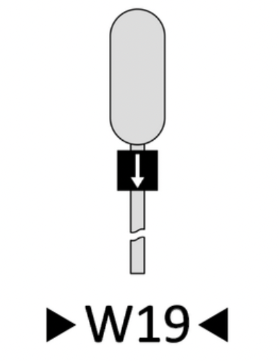 Wskaźnik wu dziewiętnaście. Czarna kwadratowa tablica, znajduje się na niej biała strzałka zwrócona grotem w dół.