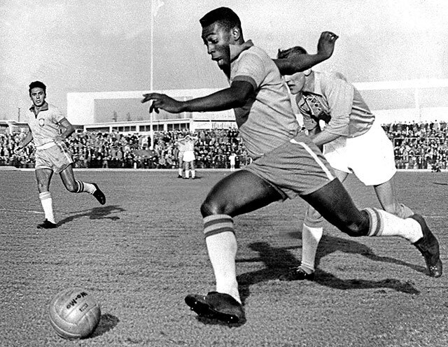 Pelé w 1960 roku Pelé w 1960 roku Źródło: domena publiczna.