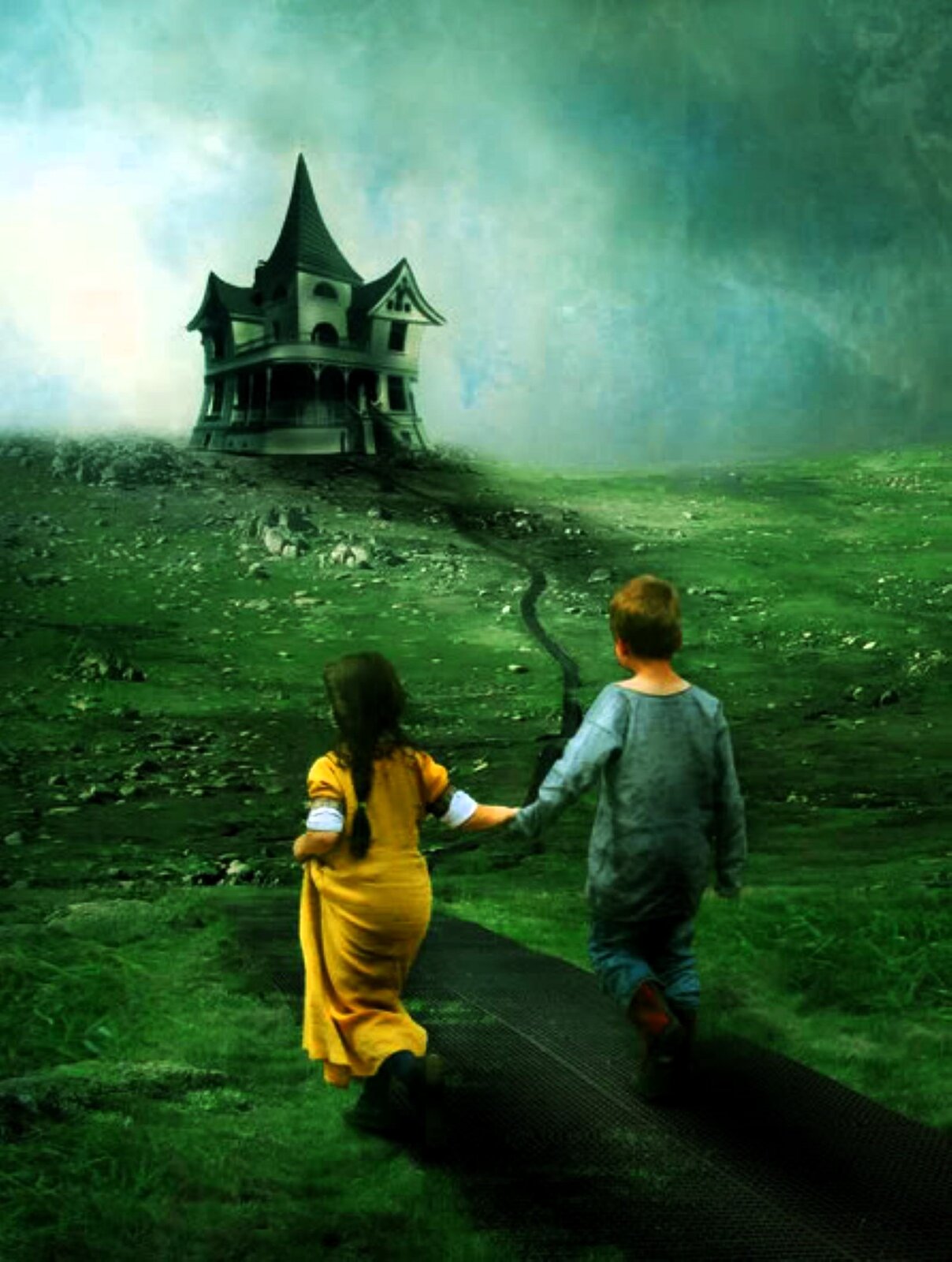 Zdjęcie przedstawia ilustrację książkową wykonaną techniką fotomontażu. Po skalistej ziemi idzie mała dziewczynka z chłopcem, trzymając się za ręce. Są odwróceni do nas tyłem, zmierzają do dużego domu ze stromymi dachami, który stoi w oddali.