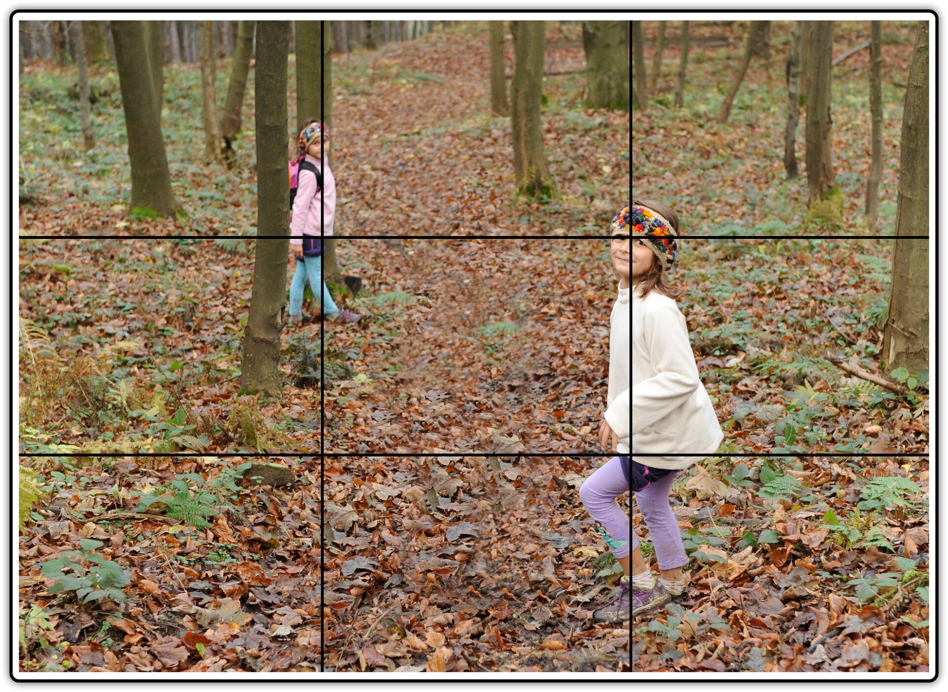 Fotografia przedstawiająca dzieci w jesiennym lesie z nałożonym na zdjęcie trójpodziałem kadru w postaci czarnych linii. Przecięcia linii wskazują mocne punkty. Jedno z przecięć linii znajduje się na twarzy dziecka znajdującego się na pierwszym planie, drugie przecina jego udo. Trzeci mocny punkt znajduje się na dziewczynce stojącej w tle, a czwarte na liściastej ziemi. 