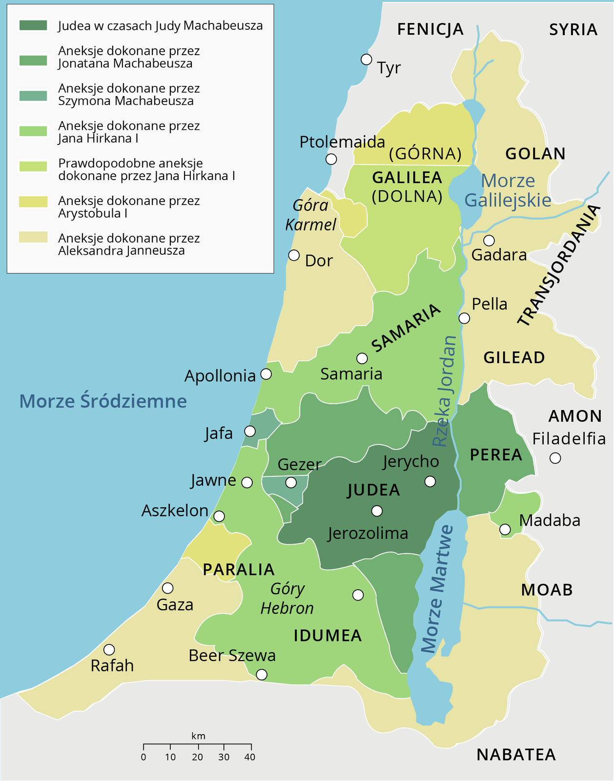 Mapa przedstawia Palestynę. Judea w czasach Judy Machabeusza kontrolowała obszary wokół Jerozolimy i Jerycha, graniczyła z rzeką Jordan i północną częścią Morza Martwego. Za czasów Jonatana Machabeusza Judea anektowała Pereę na zachodnim brzegu Jordanu i obszary na północ i południe od Jerozolimy. Szymon Machabeusz anektował miasto Gezer oraz położone za wybrzeżu Morza Śródziemnego miasto Jafa. Jan Hirkan pierwszy przyłączył do swego państwa Samarię z miastami Samaria i Apollonia, Idumeę z miastem Beer Szewa oraz miasta Jawne, Aszkelona i Madabę. Prawdopodobnie anektował on również Dolną Galileę. Arystobul pierwszy przyłączył do swojego państwa Górną Galileę i zachodnią Paralię. Aleksander Janneusz anektował Golan zachodnią Transjordanię, tereny zachodniego i południowego brzegu Morza Martwego. Oraz miasta Rafah, Gaza i Dor.
