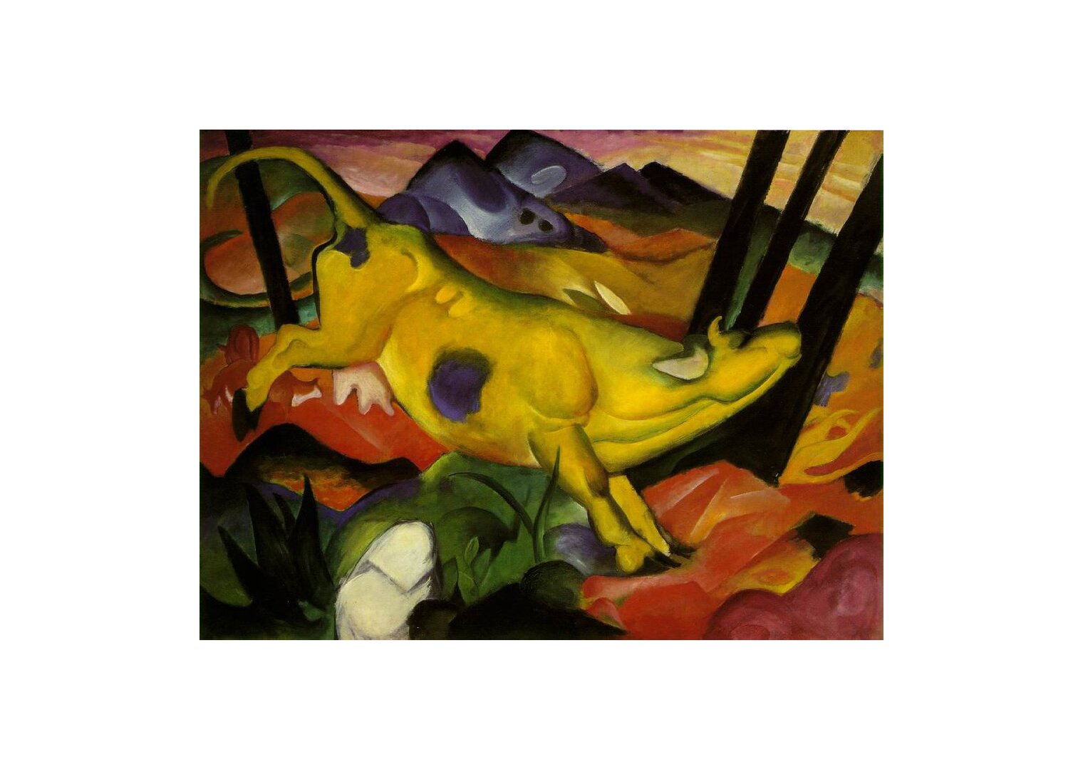 Obraz przedstawia żółtego byka biegnącego pomiędzy drzewami na wielokolorowym podłożu. W tle znajdują się jedna zielona i dwie niebieskie góry.