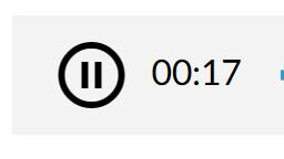 Na zrzucie ekranu przedstawiono ikonę zatrzymania odtwarzania filmu. W czarnym okręgu znajdują się dwa pionowe paski. Po naciśnięciu ikony zatrzymywany jest proces odtwarzania materiału dźwiękowego. Po prawej stronie znajduje się czas odtwarzania.