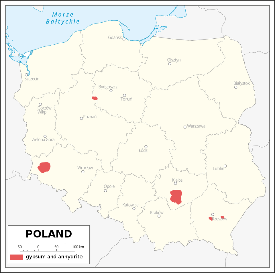 Ilustracja przedstawia mapę konturową Polski z zaznaczonymi obszarami występowania gypsum oraz anhydrite. Złoża te występują w pięciu miejscach w Polsce: W okolicach Wrocławia - na zachodzie województwa dolnośląskiego, na południe od Kielc, w okolicach Bydgoszczy oraz dwa złoża w pobliżu Rzeszowa.