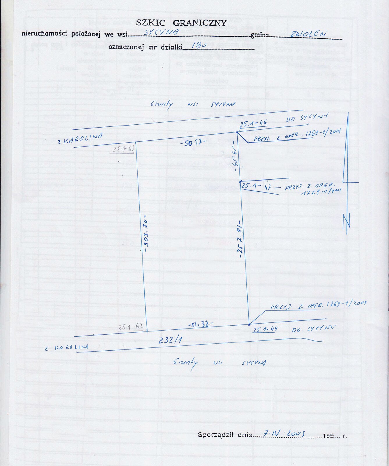 Na zdjęciu widać wzór formularza szkicu granicznego. Na górze formularza znajduje się miejsce na wpisanie adresu i numeru oznaczonej działki, a w prawym dolnym rogu miejsce na datę sporządzenia zapisu. Pod nagłówkiem dokumentu mieści się odręcznie wykonany szkic graniczny działki.