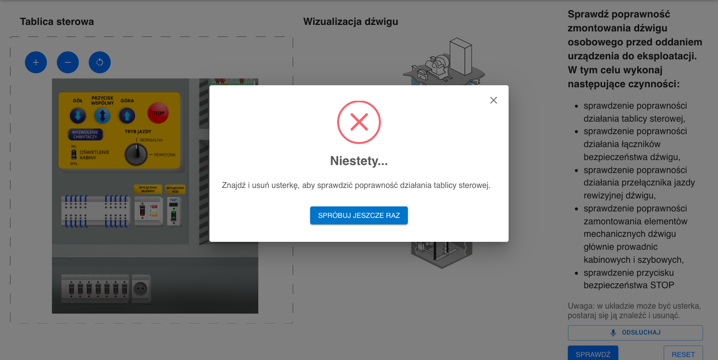 Grafika przedstawia widok symulatora z widocznym rezultatem zadania. Na środku symulatora w białej ramce wyświetla się napis "Znajdź i usuń usterkę, aby sprawdzić poprawność działania tablicy sterowej".