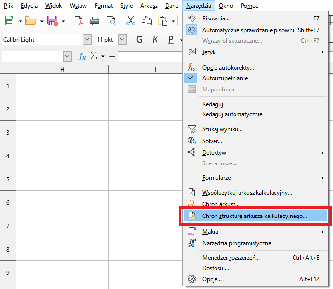 Ilustracja przedstawia arkusz. Z menu wybrano zakładkę Narzędzia, a następnie z listy wybrano opcje: Chroń strukturę arkusza kalkulacyjnego.