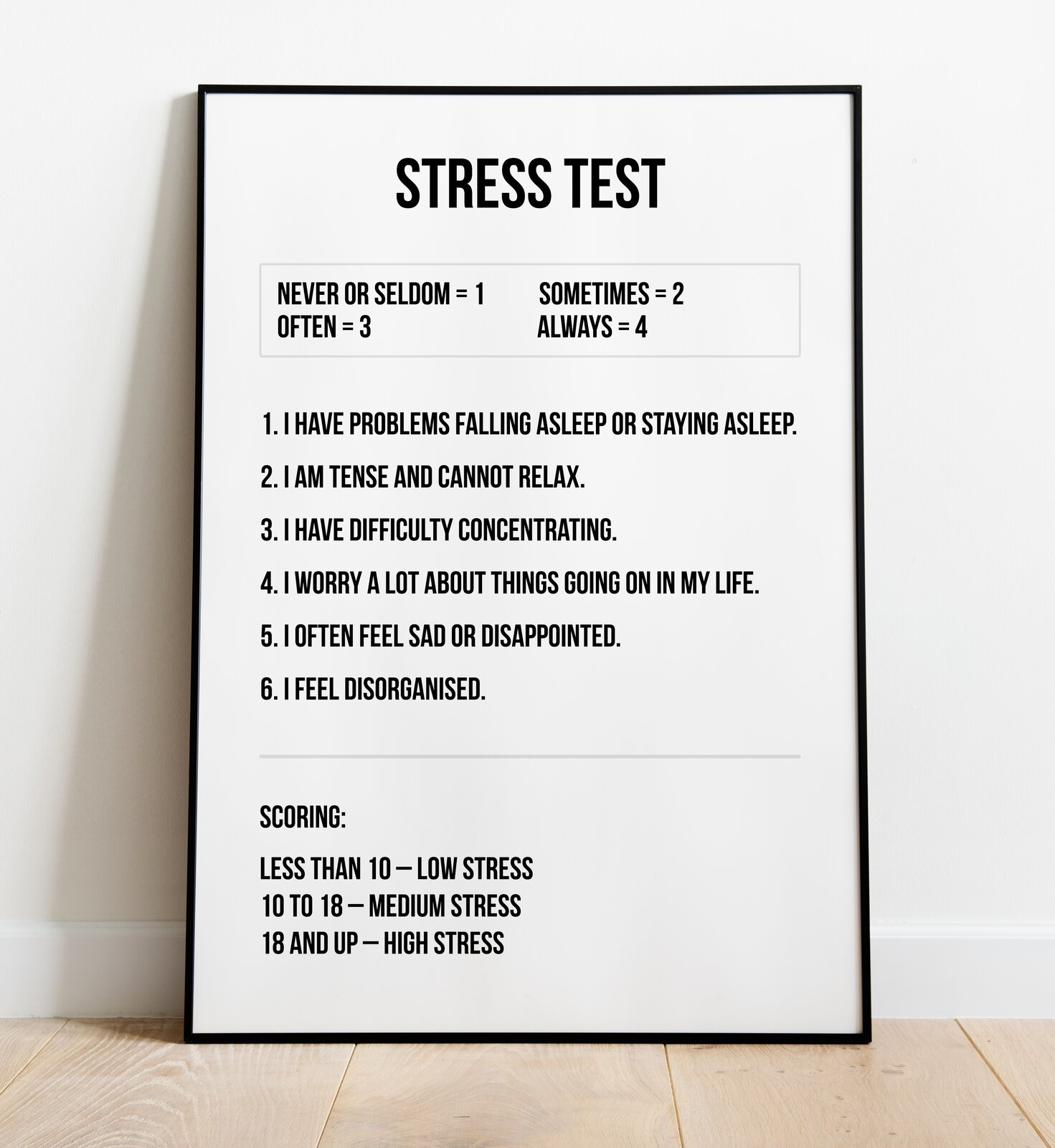 Ilustracja przedstawia tablice w ramce na której napisano w języku angielskim STREES TEST, litery są pisane czarną czcionką i zawierają pytania dotyczące stresujących sytuacji.