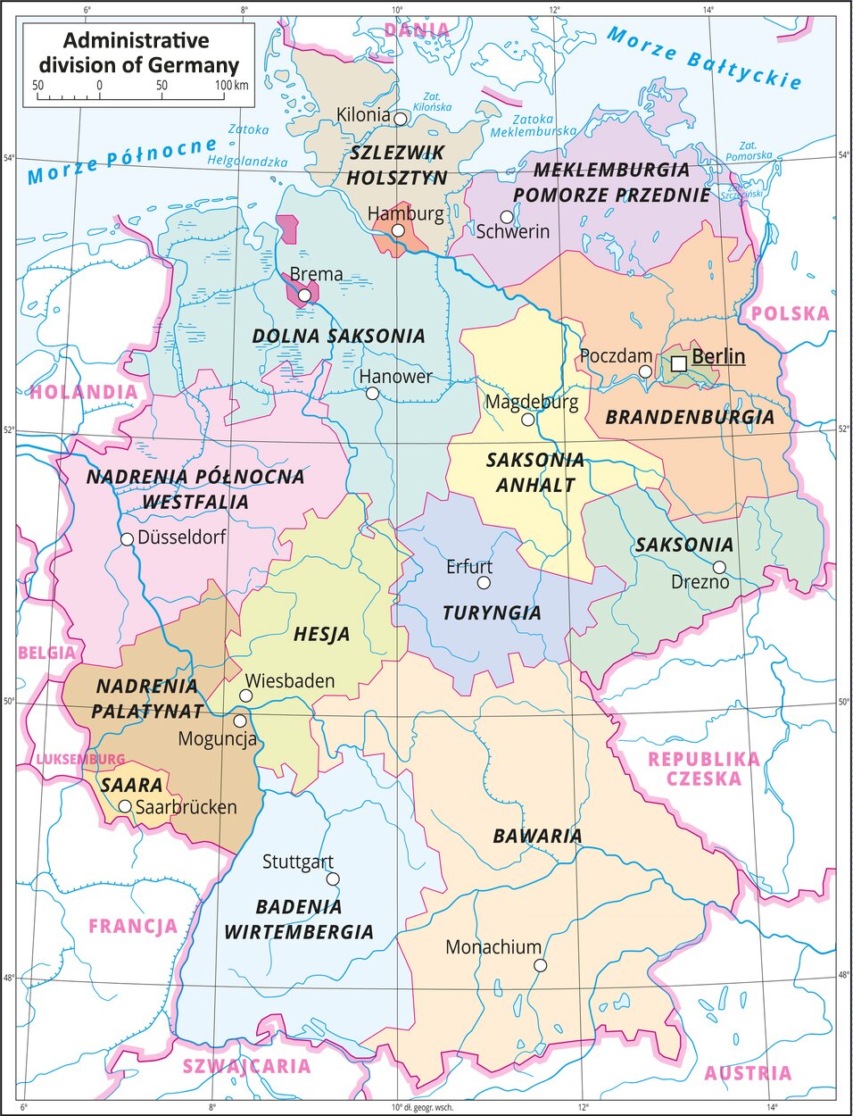 Ilustracja przedstawia mapę polityczną Niemiec z podziałem na jednostki administracyjne – landy i miasta wydzielone. Wyróżniono na niej landy: Badenia-Wirtembergia, Bawaria, Brandenburgia, Dolna Saksonia, Hesja, Meklemburgia-Pomorze Przednie, Nadrenia Północna-Westfalia, Nadrenia-Palatynat, Saara, Saksonia, Saksonia-Anhalt , Szlezwik-Holsztyn, Turyngia. Miasta wydzielone: Berlin, Brema, Hamburg.  Kropkami oznaczono główne miasta i opisano je. Mapa pokryta jest równoleżnikami i południkami. Dookoła mapy w  ramce opisano współrzędne geograficzne co dwa stopnie.