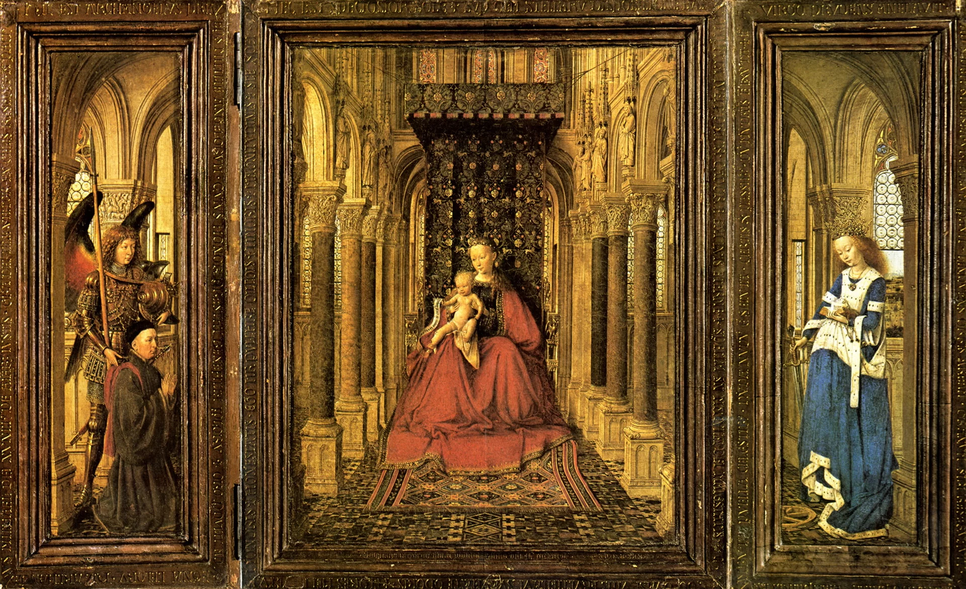 Ilustracja o kształcie poziomego prostokąta przedstawia dzieło Jana van Eycka „Tryptyk Drezdeński”. Składa się z trzech części. W centralnej znajduje się Madonna z Dzieciątkiem na kolanach. Ukazana jest we ujętym perspektywicznie wnętrzu świątyni. Lewy panel przedstawia stłoczone postacie we wnętrzu z arkadową ścianą. Wszystkie skierowane są w lewo, w stronę Tronującej Madonny z Dzieciątkiem. W prawym panelu stoi zwrócona w lewą stronę kobieta w długiej, niebieskiej szacie z mieczem w prawej i księgą w lewej dłoni. Przed nią leży koło. 
