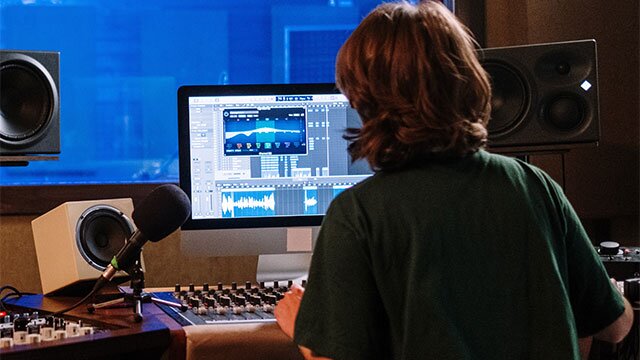 Odtworzenie pliku od tyłu (Reverse)