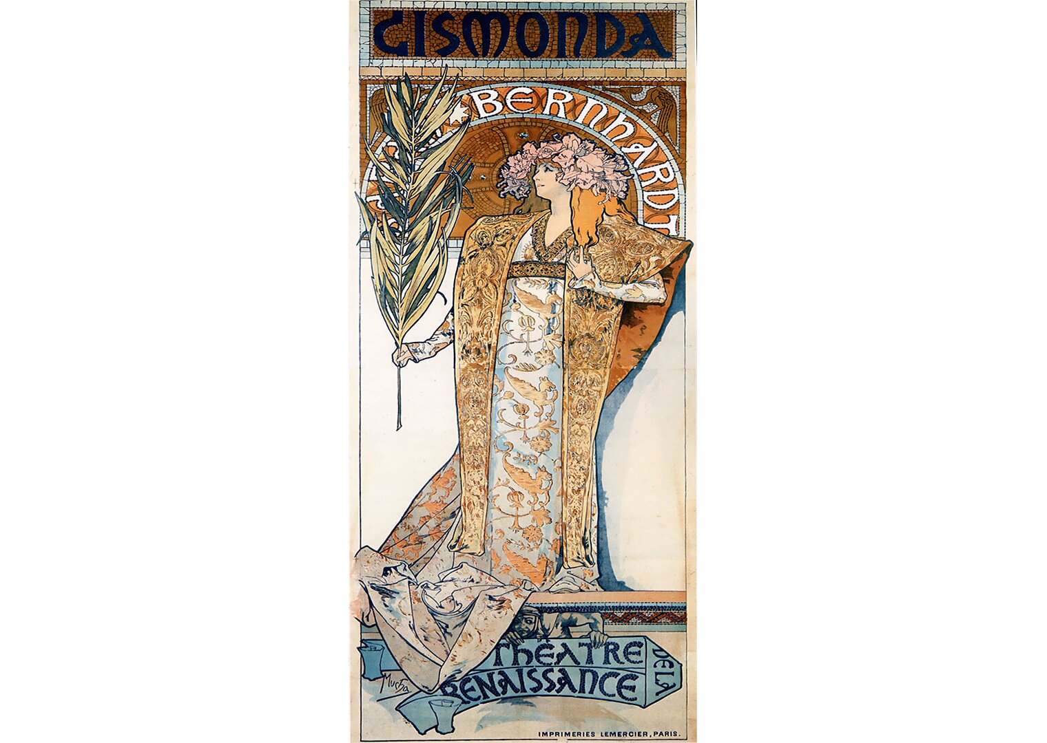 Plakat przedstawia jasnowłosą kobietę, która na głowie ma wianek. Nosi jasną szatę, w ręce trzyma roślinę przypominającą liść palmowy. Nad nią napisano "Gismonda" oraz "Bernhardt". Pod nią znajduje się napis "Theatre de la Renaissance".