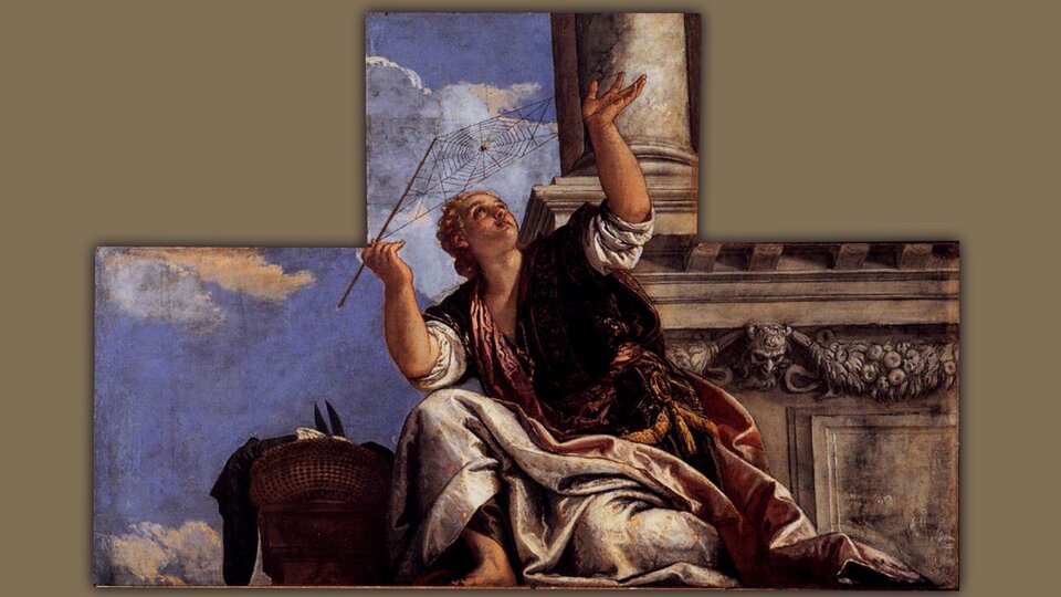 Ilustracja przedstawia obraz w kształcie odwróconej litery T. Na tle niebieskiego nieba i fragmentu starożytnej budowli z prawej strony, klęczy kobieta. Klęczy ona na lewej nodze, wysuniętej nieco w bok. Jej prawa noga jest zgięta w kolanie. Ma jasne, kręcone włosy, upięte w kok. Uniosła obie ręce do góry, trzymając rozpiętą na patyku pajęczynę. Przygląda się tym rozpiętym niciom z uwagą. Kobieta ma na sobie jasną, długą szatę, na nią narzucona jest ciemna narzuta.