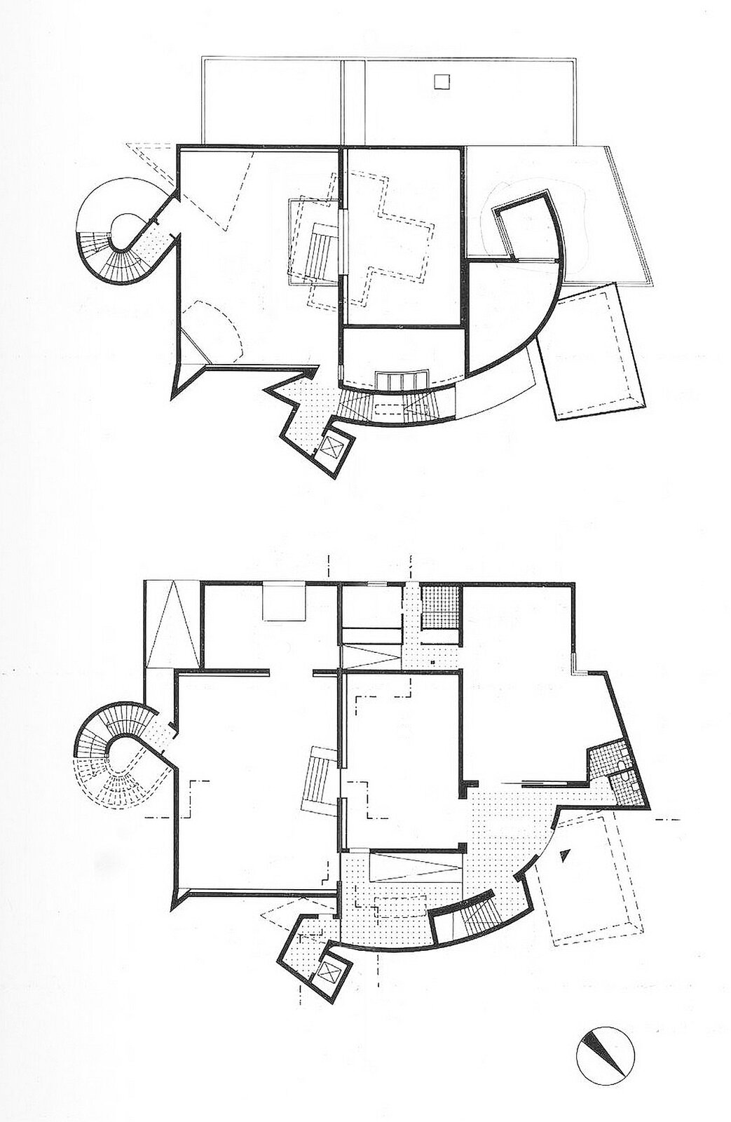 Ilustracja przedstawia czarno-białe plany Muzeum Vitra Franka Gehry'ego. Dwa schematy przedstawiają główną kondygnacje obiektu. Górny jest parterem, dolny piętrem. Plany ukazują podziały ścian, z zaznaczeniem ścian głównych . Na ilustracjach widocznych jest zarys bryły i kształty odbiegające od harmonijnego układu, dostępne wystające poza bryłę głównych elementów o nieregularnych kształtach. Po lewej stronie widoczna jest klatka schodowa. Wyrysowano elementy innej kondygnacji.
