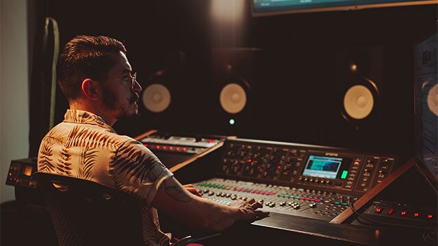 Przypisywanie potencjometrów/faderów kontrolera MIDI do poszczególnych automatyzacji (MIDI CC LEARN)