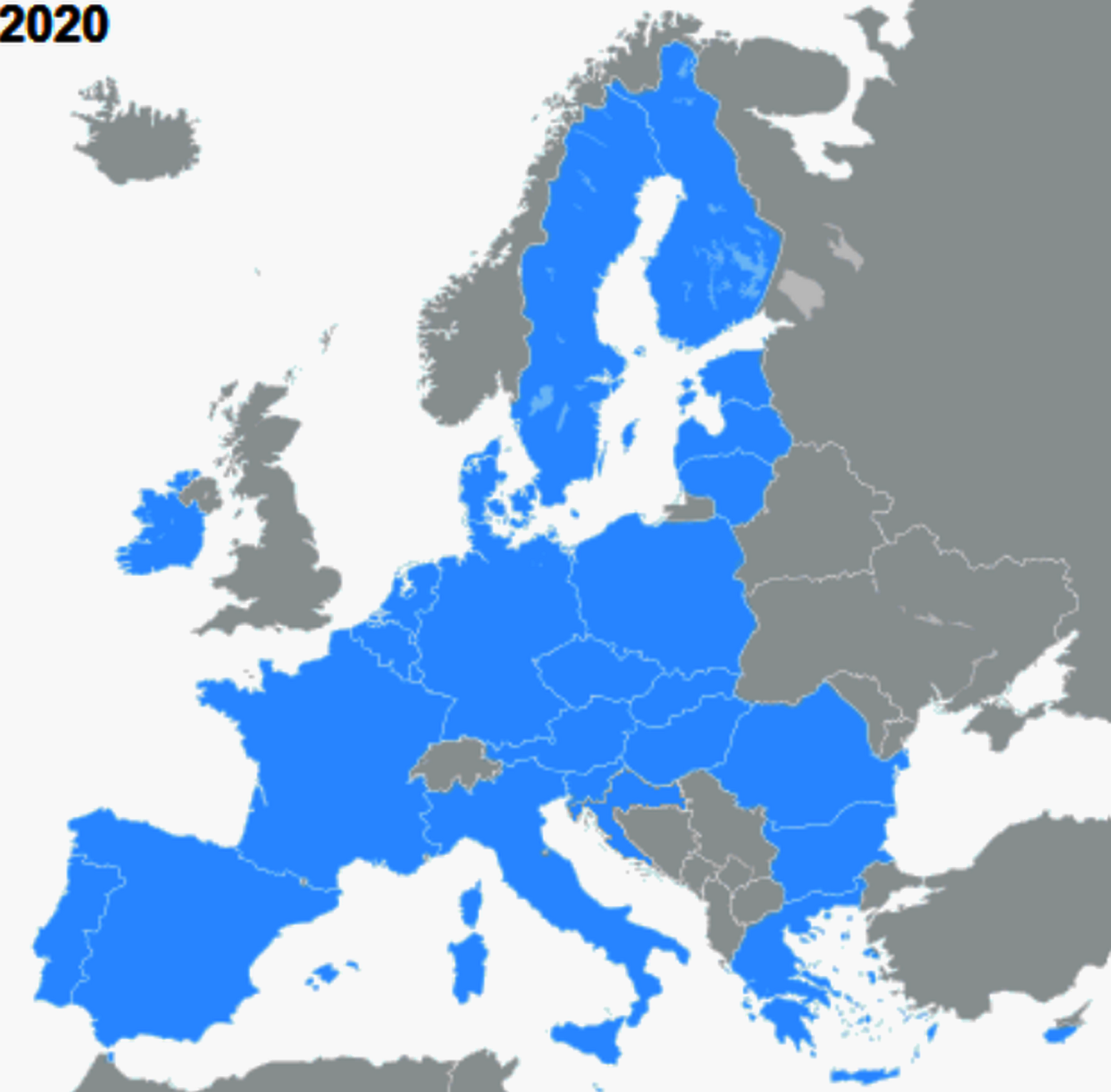Mapa polityczna Europy. Państwa członkowskie UE oznaczane są kolorem niebieskim, w lewym górnym rogu przedstawiono rok ich dołączenia do wspólnoty. Pozostałe państwa naniesiono kolorem szarym. 2020 – wystąpienie Wielkiej Brytanii.