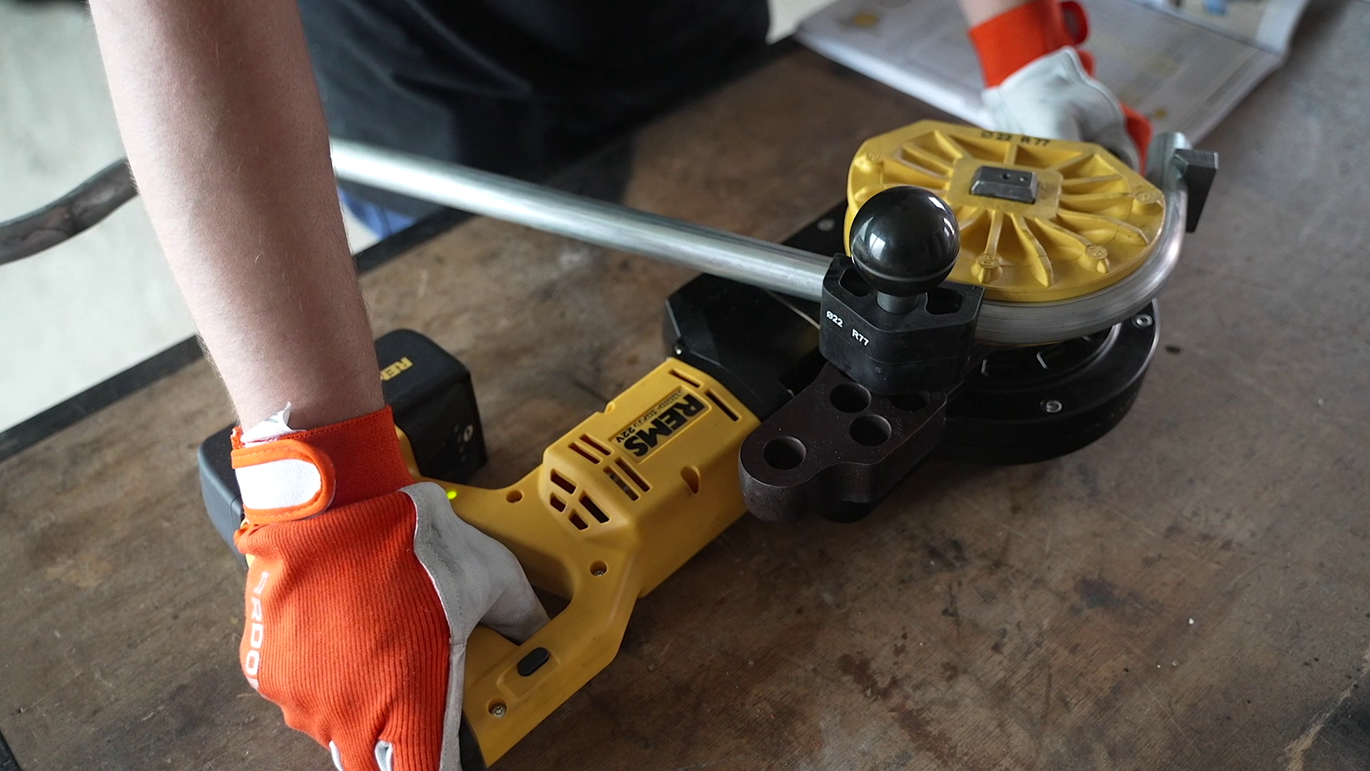 Giętarka mechaniczna