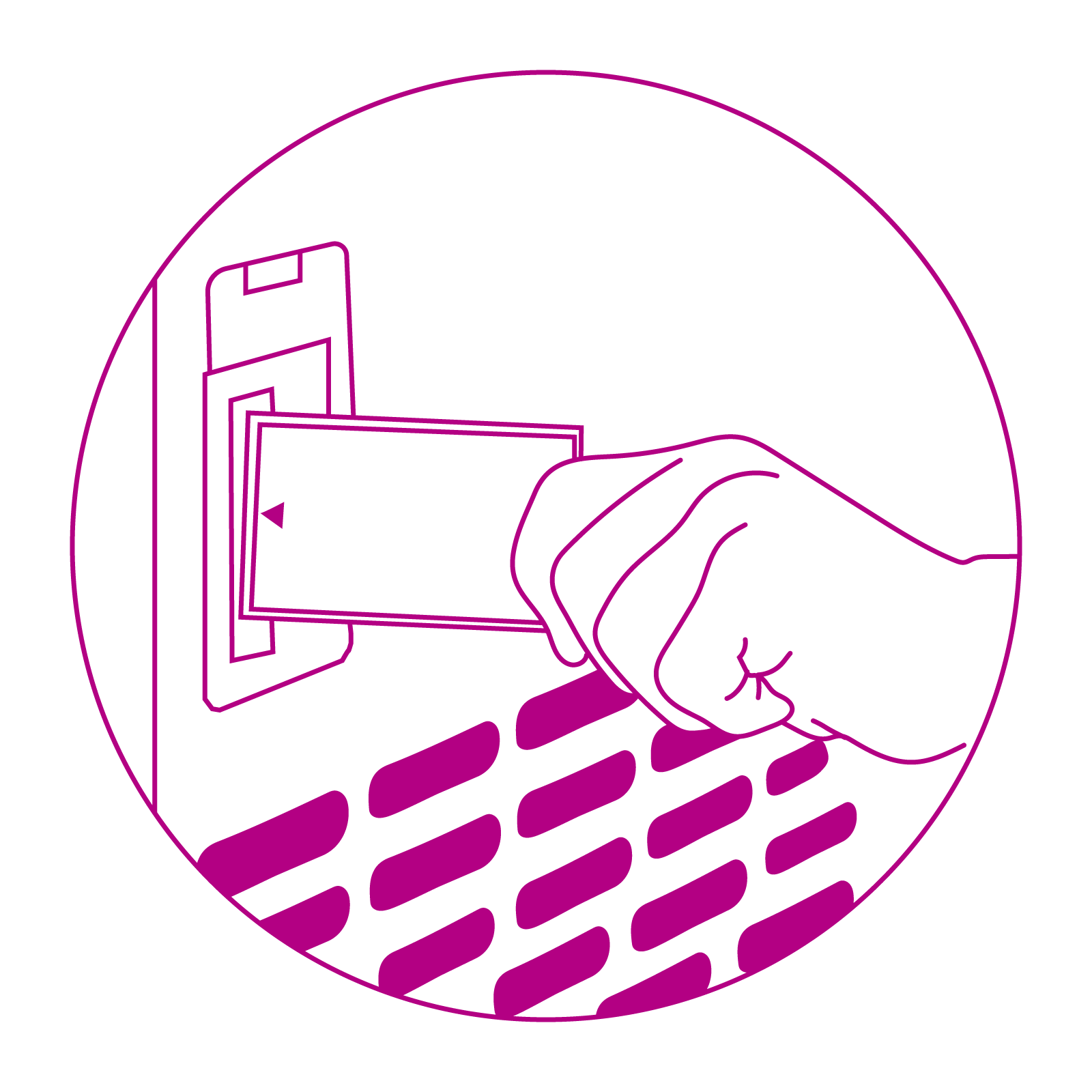 Na grafice widoczna ręka trzymająca kartę. Karta jest wsuwana do otworu znajdującego się w urządzeniu.