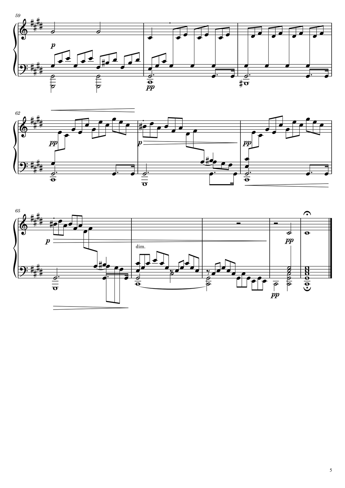 W dwudziestej linijce partytury zapisano takty od pięćdziesiątego dziewiątego do sześćdziesiątego pierwszego. W takcie pięćdziesiątym dziewiątym w kluczu wiolinowym w górnym głosie na pierwsze dwie miary grana jest półnuta gis, a na miary trzecią oraz czwartą ponownie półnuta gis. W dolnym głosie wszystkie dźwięki zostały przeniesione do klucza basowego. Na pierwsze dwie miary grane są triole ósemkowe, złożone z nut gis, cis oraz e, czyli z rozłożonym akordem cis‑moll; na miary trzecią oraz czwartą zapisano dwie triole ósemkowe, składające się z dźwięków fis, his oraz dis, czyli z rozłożonym akordem zmniejszonym his. W sześćdziesiątym takcie w kluczu wiolinowym w górnym głosie na pierwszą miarę grana jest ćwierćnuta cis. W głosie dolnym na pierwszą miarę (którą przeniesiono do klucza basowego) grana jest triola ósemkowa, złożona z nut e, gis oraz cis, czyli z rozłożonym akordem cis‑moll w pierwszym przewrocie. Na miary od drugiej do czwartej zapisano kolejne triole ósemkowe, złożone z nut gis, cis oraz e, czyli z rozłożonym akordem cis‑moll w drugim przewrocie. W takcie sześćdziesiątym pierwszym w kluczu wiolinowym na wszystkie miary grane są triole ósemkowe, złożone z nut gis, dis oraz fis. W kluczu basowym w takcie pięćdziesiątym dziewiątym na pierwsze dwie miary grana jest półnuta gis, natomiast na miary trzecią i czwartą ponownie półnuta gis. Na pierwszą miarę zapisano zmianę dynamiki na piano [czytaj: pjano]. W takcie sześćdziesiątym w kluczu basowym pojawiają się dwa głosy. W głosie wyższym na pierwsze trzy miary grana jest półnuta z kropką gis, a na miarę czwartą ósemka z kropką gis oraz szesnastka gis. W głosie dolnym grana jest cała nuta cis. Na pierwszą miarę taktu zapisano zmianę dynamiki na piano pianissimo [czytaj: pjano pjanissimo]. W takcie sześćdziesiątym pierwszym w kluczu basowym w głosie wyższym na pierwsze trzy miary grana jest półnuta z kropką gis, a na miarę czwartą ósemka z kropką gis oraz szesnastka gis. W głosie dolnym grana jest cała nuta his. W dwudziestej pierwszej linijce partytury zapisano takty od sześćdziesiątego drugiego do sześćdziesiątego czwartego. W takcie sześćdziesiątym drugim w kluczu wiolinowym na pierwszą miarę grana jest triola ósemkowa, złożona z nut gis, e oraz cis, czyli z rozłożonym akordem cis‑moll. Na drugą miarę zapisano triolę ósemkową, złożoną z dźwięków gis, e oraz cis, czyli ponownie z rozłożonym akordem cis‑moll. Na trzecią miarę grana jest triola ósemkowa, składająca się z nut gis, e oraz cis, czyli także z rozłożonym akordem cis‑moll. Na czwartą miarę zapisano triolę ósemkową, złożoną z nut gis, e oraz cis, a więc raz jeszcze z rozłożonym akordem cis‑moll. W takcie zapisano crescendo [czytaj: kreszendo], rozpoczynające się na pierwszą miarę i trwające do końca miary czwartej. W sześćdziesiątym trzecim takcie w kluczu wiolinowym na pierwszą miarę grana jest triola ósemkowa, złożona z nut his, dis oraz a. Na miarę drugą zapisano triolę ósemkową, składającą się z nut his, fis oraz a. Na trzecią miarę zapisano triolę ósemkową, złożoną z nut dis, fis oraz a, czyli z rozłożonym akordem zmniejszonym dis. Ostatnia z ósemek została przedłużona na kolejną miarę. Na czwartą miarę zapisano triolę ósemkową, składającą się z nut a, gis oraz fis, przy czym pierwszy z dźwięków został przedłużony z poprzedniej miary. Ponadto na czwartą miarę zapisano również ćwierćnutę his. W takcie sześćdziesiątym czwartym w kluczu wiolinowym na pierwszą miarę grana jest triola ósemkowa, złożona z dwudźwięku e oraz cis, następnie z nut e oraz cis. Na miarę drugą zapisano triolę ósemkową, złożoną z nut gis, e oraz cis, czyli z rozłożonym akordem cis‑moll. Na trzecią miarę zapisano triolę ósemkową, składającą się z dźwięków gis, e oraz cis, czyli ponownie z rozłożonym akordem cis‑moll. Na miarę czwartą zapisano triolę ósemkową, złożoną z nut gis, e oraz cis, a więc raz jeszcze z rozłożonym akordem cis‑moll. W kluczu basowym w takcie sześćdziesiątym drugim na pierwsze trzy miary w głosie górnym grana jest półnuta z kropką gis, natomiast na miarę czwartą ósemka z kropką gis oraz szesnastka gis. W dolnym głosie grana jest cała nuta cis. W takcie na pierwszą miarę zapisano zmianę dynamiki na piano pianissimo [czytaj: pjano pjanissimo]. W kluczu basowym w takcie sześćdziesiątym trzecim w górnym głosie na pierwsze trzy miary grana jest półnuta z kropką gis, natomiast na miarę czwartą ósemka z kropką gis oraz szesnastka gis. W dolnym głosie grana jest cała nuta gis oktawę niżej. W takcie na pierwszą miarę zapisano zmianę dynamiki na piano [czytaj: pjano], a następnie diminuendo, które trwa do końca taktu. W kluczu basowym w takcie sześćdziesiątym czwartym na pierwszą miarę w głosie górnym grana jest półnuta z kropką gis, natomiast na miarę czwartą ósemka z kropką gis oraz szesnastka gis. W dolnym głosie grana jest cała nuta cis. Na pierwszą miarę taktu zapisano zmianę dynamiki na piano pianissimo [czytaj: pjano pianissimo]], a następnie crescendo [czytaj: kreszendo], które trwa od pierwszej miary do końca taktu. W dwudziestej drugiej, ostatniej linijce partytury zapisano takty od sześćdziesiątego piątego do sześćdziesiątego dziewiątego. W takcie sześćdziesiątym piątym w kluczu wiolinowym na pierwszą miarę grana jest triola ósemkowa, złożona z nut his, dis oraz a. Na miarę drugą zapisano triolę ósemkową, składającą się z dźwięków his, fis oraz a, na miarę trzecią triolę ósemkową z nut dis, fis oraz a, czyli z rozłożonym akordem zmniejszonym dis; ostatni z dźwięków jest przedłużony na kolejną miarę. Na miarę czwartą grana jest triola ósemkowa, złożona z nut a (przedłużonej z poprzedniej miary), gis oraz fis. Dodatkowo na miarę czwartą zapisano ćwierćnutę his. Dźwięki od miary czwartej są przeniesione do klucza basowego. Na początku pierwszego taktu następuje zmiana dynamiki na piano [czytaj: pjano], a następnie zaznaczono diminuendo, które trwa dalej, w kolejnych taktach. W takcie sześćdziesiątym szóstym w kluczu wiolinowym wszystkie dźwięki przeniesiono do klucza basowego. Na pierwszą miarę grana jest triola ósemkowa, złożona z dwudźwięku e oraz cis, a następnie z nut gis oraz cis, które razem tworzą akord cis‑moll. Na miarę drugą zapisano triolę ósemkową, złożoną z nut e, cis oraz gis, czyli ponownie akord cis‑moll. Na trzecią miarę triola ósemkowa zaczyna się od pauzy, a następnie grane są dźwięki e oraz fis. Na miarę czwartą zapisano triolę ósemkową, złożoną z nut cis, gis oraz e, czyli raz jeszcze z rozłożonym akordem cis‑moll. W takcie nadal trwa diminuendo, rozpoczęte w takcie sześćdziesiątym piątym. W sześćdziesiątym siódmym takcie w kluczu wiolinowym zapisano pauzę całonutową. Pod koniec taktu kończy się diminuendo, rozpoczęte w takcie sześćdziesiątym piątym. W takcie sześćdziesiątym ósmym w kluczu wiolinowym na pierwsze dwie miary zapisano pauzę półnutową, a na miary trzecią oraz czwartą półnutę cis. Na miarę trzecią zapisano również zmianę dynamiki na piano [czytaj: pjano]. W ostatnim, sześćdziesiątym dziewiątym takcie w kluczu wiolinowym grana jest cała nuta cis z fermatą. W kluczu basowym w takcie sześćdziesiątym piątym w górnym głosie na pierwsze trzy miary grana jest półnuta z kropką gis, natomiast na miarę czwartą ósemka z kropką gis oraz szesnastka gis. W dolnym głosie grana jest cała nuta gis oktawę niżej. Pod taktem zaznaczono diminuendo, które zaczyna się na pierwszą miarę i trwa do końca miary czwartej. W takcie sześćdziesiątym szóstym w kluczu basowym w górnym głosie na pierwsze dwie miary grana jest półnuta gis, a na miary trzecią oraz czwartą półnuta cis. W niższym głosie grana jest cała nuta cis, przedłużona do kolejnego taktu. Na pierwszą miarę zapisano diminuendo. W sześćdziesiątym siódmym takcie w kluczu basowym w górnym głosie na pierwszą miarę zapisano triolę ósemkową, złożoną z pauzy oraz nut cis i e. Na miarę drugą grana jest triola ósemkowa, składająca się z dźwięków gis, e oraz cis, czyli z rozłożonym akordem cis‑moll. Na miarę trzecią grana jest triola ósemkowa, złożona z nut gis, cis oraz ponownie gis, a na miarę czwartą triola ósemkowa, składająca się z dźwięków e, gis oraz ponownie e. W dolnym głosie na pierwsze dwie miary grany jest dwudźwięk‑półnuta, złożony z dźwięków cis (przedłużonego z poprzedniego taktu) oraz gis. W takcie sześćdziesiątym ósmym w kluczu basowym na pierwsze dwie miary grana jest półnuta cis, a na miary trzecią oraz czwartą grany jest akord‑półnuta, złożony z dźwięków cis, gis, cis oktawę wyżej, e oraz gis, czyli akord cis‑moll. Na pierwszą miarę zapisano zmianę dynamiki na piano pianissimo [czytaj: pjano pjanissimo]. W ostatnim, sześćdziesiątym dziewiątym takcie w kluczu basowym grana jest cała nuta, złożona z dźwięków cis, gis, cis oktawę wyżej, e oraz gis, czyli akord cis‑moll. Nad układem zapisano fermatę.