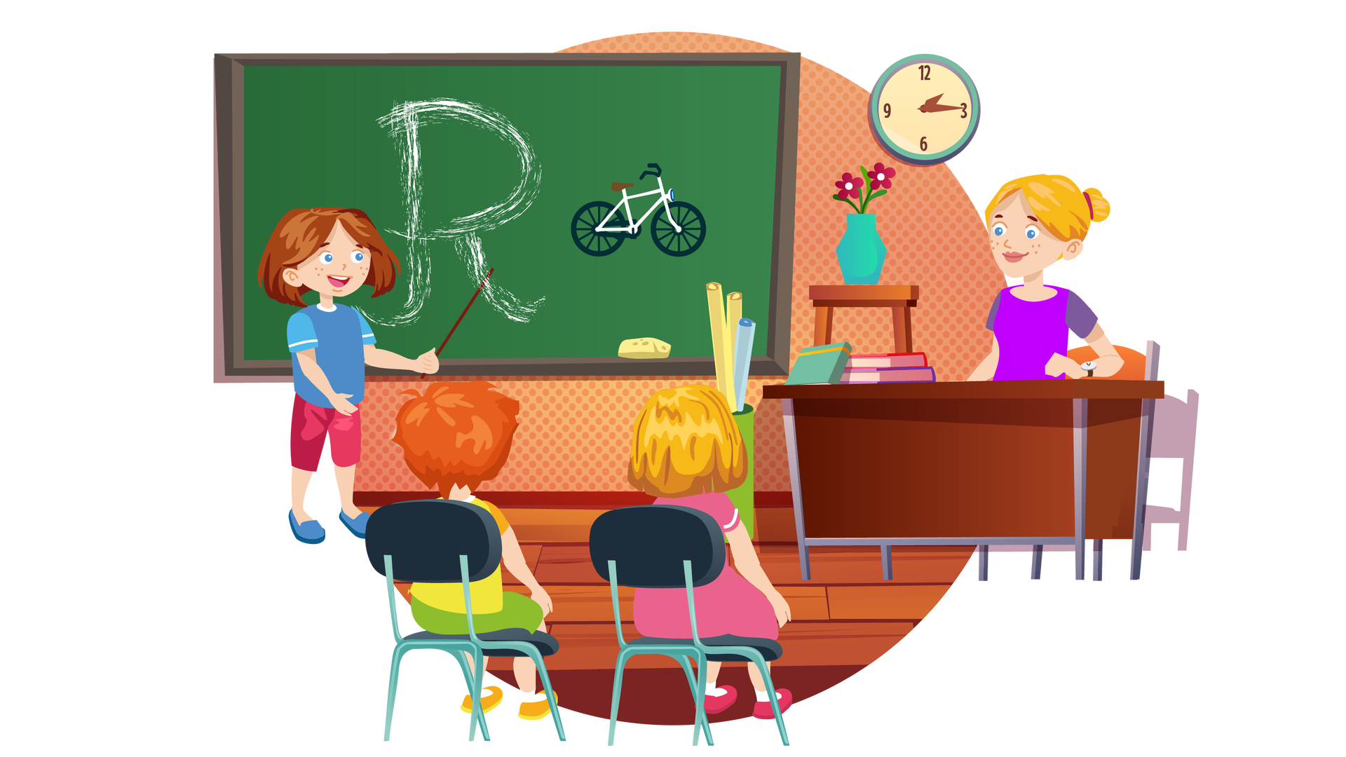 Ilustracja przedstawia klasę szkolną. W tle widać pomarańczową ścianę w kropki, na której po prawej stronie wisi okrągły zegar ze wskazówkami, a po lewej duża zielona tablica. Jest na niej duża litera „R” napisana białą kredą, a także rysunek roweru z białą ramą, brązowym siodełkiem, czarną kierownicą i czarnymi kołami. Na półce pod tablicą leży żółta gąbka. Przy tablicy stoi uśmiechnięta Maja, która w lewej ręce trzyma długi brązowy wskaźnik i wskazuje nim literę „R”. Przy ścianie, na prawo od tablicy, stoi wysoki brązowy stołek, a na nim są dwa bordowe kwiaty w turkusowym wazonie. Nieco bliżej, po prawej stronie ilustracji, znajduje się brązowe biurko, przy którym siedzi na krześle nauczycielka. Ma blond włosy związane w kok. Jest ubrana w fioletową bluzkę z krótkimi rękawami, a na jej lewym nadgarstku widać zegarek. Kobieta uśmiecha się i patrzy na Maję. Na blacie biurka są dwie książki ułożone jedna na drugiej, a trzecia jest o nie oparta. Na lewo od biurka stoi na podłodze wysoka zielona tuba, w której znajdują się trzy rulony papieru – dwa jasnożółte i jeden jasnoniebieski. Na pierwszym planie stoją tyłem dwa czarne krzesła, na których siedzą dzieci. Po lewej stronie jest Franek, a po prawej blondwłosa dziewczynka ubrana w różową sukienkę z krótkimi rękawami, białe skarpetki i ciemnoróżowe buty. Dzieci również patrzą na Maję.