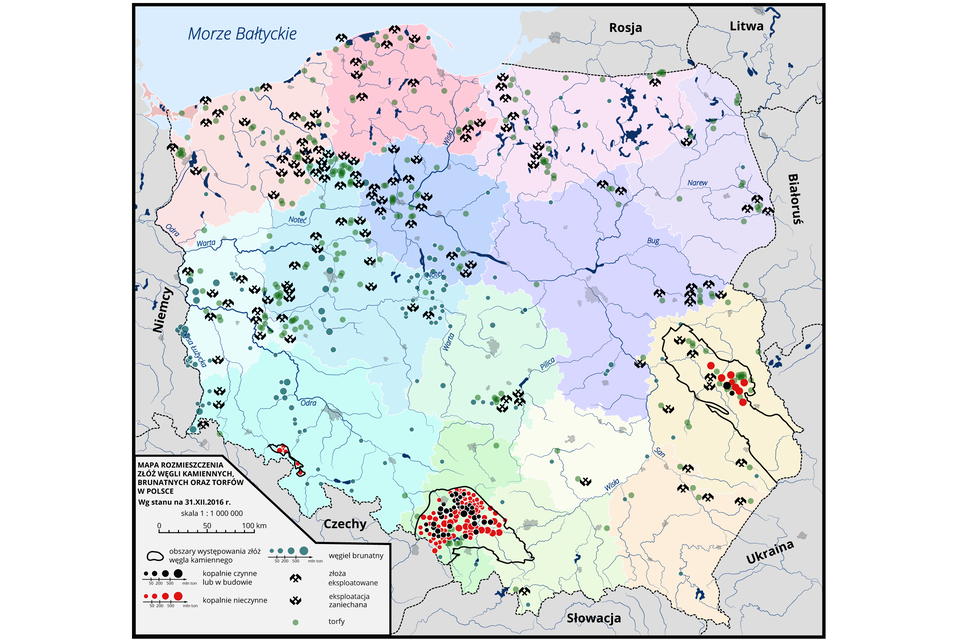 Mapa rozmieszczenia złóż węgli kamiennych, brunatnych oraz torfów w Polsce. Zaznaczono rozmieszczenie złóż węgla kamiennego, brunatnego i torfu. Ponad połowa torfowisk znajduje się w północnej części kraju. Obszary występowania węgla kamiennego: południe województwa dolnośląskiego (kopalnie nieczynne), województwo śląskie - kopalni czynnych jest mniej niż nieczynnych, województwo lubelskie (dwie kopalnie czynne czynne, kilka nieczynnych). Węgiel brunatny: Miejsca wydobycia w Polsce: Zagłębie Konińskie, Zagłębie Turoszowskie, Zagłębie Bełchatowskie, Kopalnia Węgla Brunatnego Sieniawa. Złoża perspektywiczne węgla brunatnego w Polsce: Legnica – Prochowice – Ścinawa. Gubin – Mosty – Brody, Kozienice – Głowaczów, Trzcianka, Złoczew.