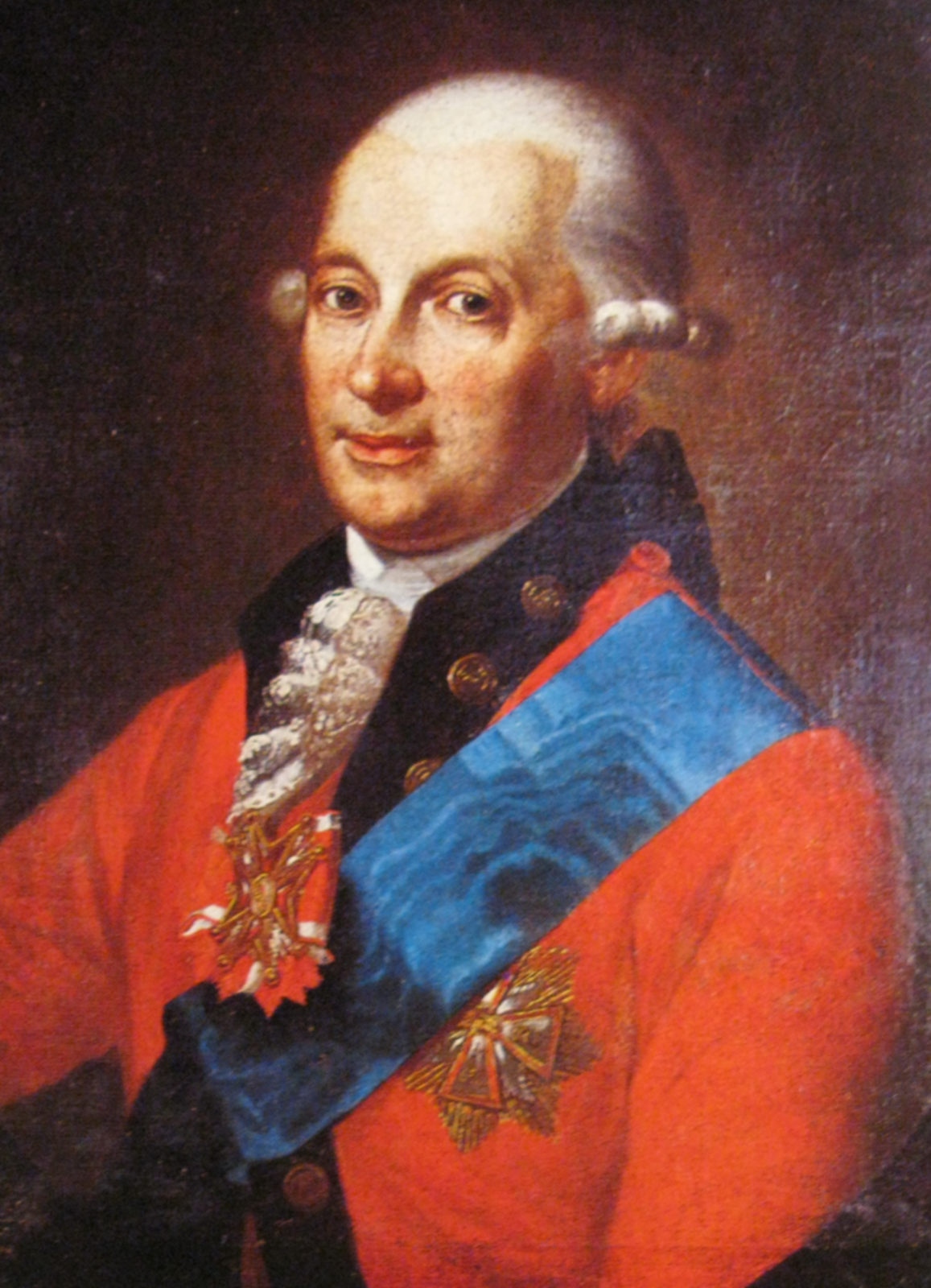 Ilustracja przedstawia portret Bazylego Walickiego. Mężczyzna w siwej peruce patrzy na wprost widza. Wysoki, ciemny kołnierz płaszcza z guzikami przesłania kołnierz koszuli z wiązaniem. Przez lewe ramię przewieszona jest błękitna szarfa. Na lewej piersi, spod szarfy, wystaje fragment orderu. Na piersi zawieszone jest drugie z odznaczeń - Order Orła Białego. Spod szarfy widać dalszy skrawek płaszcza i guzik. Prawe ramię wysunięte częściowo poza krawędź obrazu. Tło rozmyte.