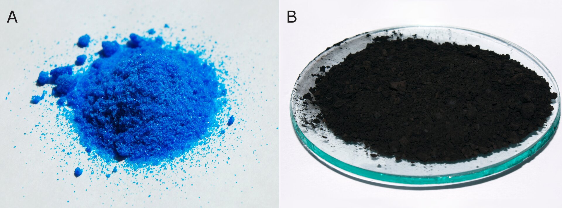Dwa zdjęcia. Na zdjęciu A jest niebieski proszek, na zdjęciu B na szkiełku zegarkowym jest pewna ilość czarnego proszku.