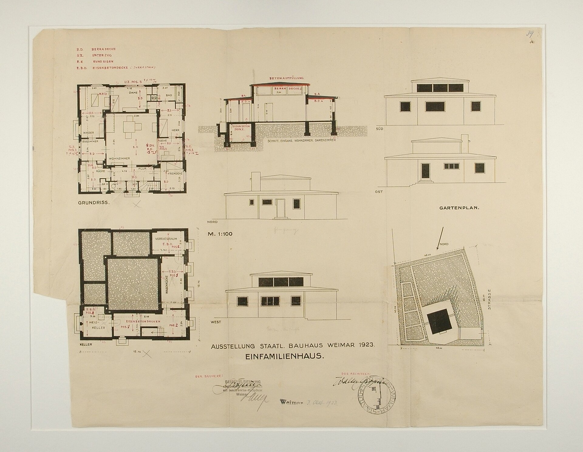 Ilustracja o kształcie poziomego prostokąta przedstawia dokumentację architektoniczną: plan i przekrój bryły „Haus am Horn”. Na zdjęciu widać schematy parteru oraz pietra. Kolejne ilustracje pokazują: plan, przekrój rysunek bryły. Dodatkowo jako ostatni  rysunek zamieszczono rzut z góry na usytuowanie budynku w terenie. 