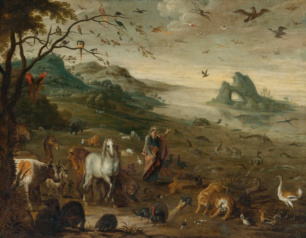 Kliknij żeby powiększyć Obraz przedstawia pagórkowaty krajobraz. W centrum znajduje się postać mężczyzny o siwych włosach i długiej, siwej brodzie. Jest on odziany w długą, obszerną szatę i narzucony na nią udrapowany materiał. Lewą rękę unosi ku niebu, a prawą trzyma wzdłuż ciała. Stoi bokiem, wpatrując się w dal. Wokół mężczyzny, wśród pagórków, widnieją pary różnych gatunków zwierząt, po lewej stronie na gałęziach drzewa siedzą różne ptaki m.in. papugi, obok stoją: konie, wielbłądy, kozy, krowy, niedźwiedzie; po prawej stronie: indyki, lwy, tygrysy, pawie, kury, króliki, kaczki oraz inne ptaki. Za nimi, przy brzegu, znajdują się różne gatunki zwierząt wodnych np. ryb. W oddali widnieją wzniesienia porośnięte drzewami. Po lewej stronie, z wody, wystaje mała wysepka, a na niej skała i kilka drzew. Wysoko na niebie latają ptaki.